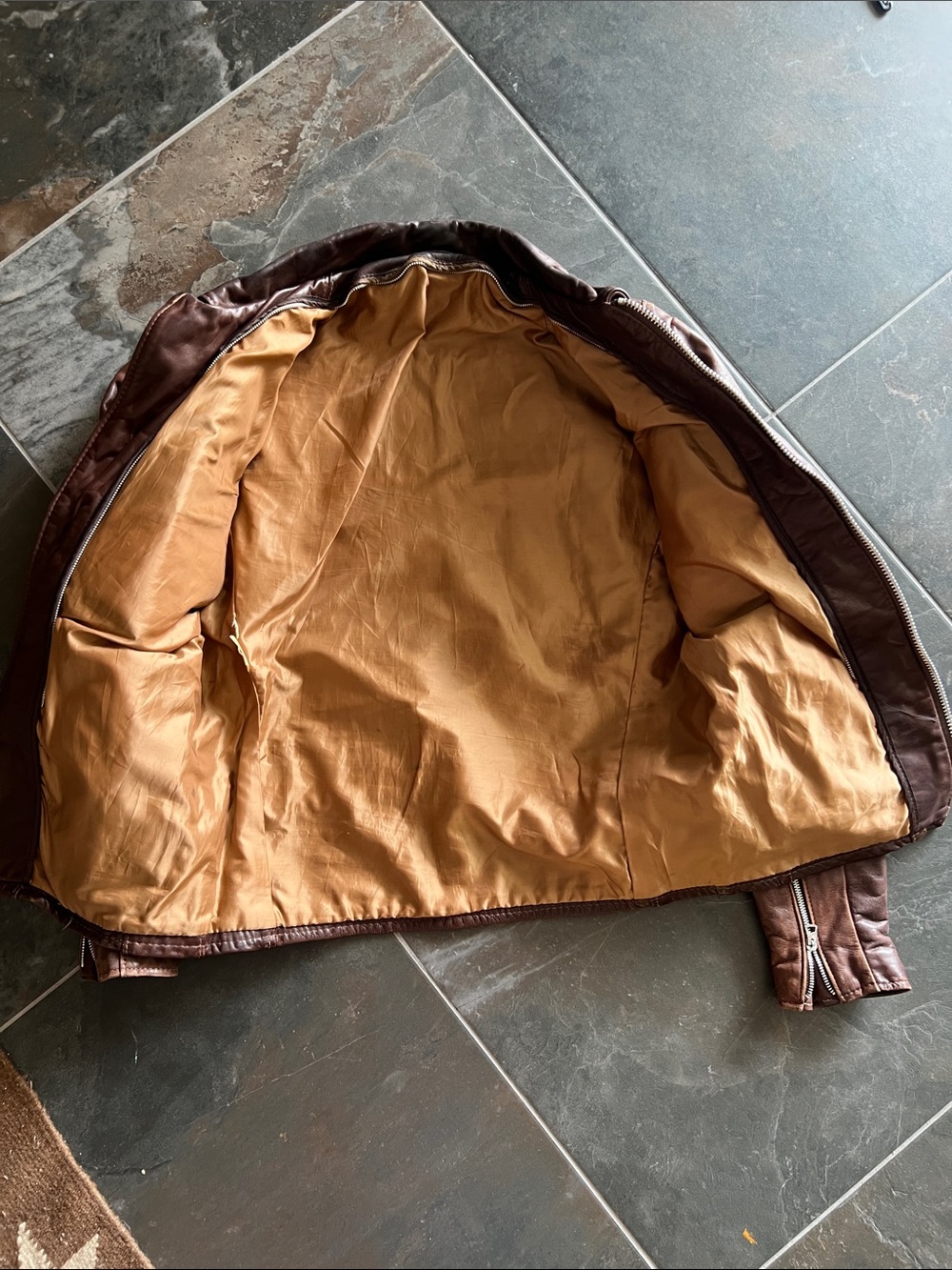 Men's vintage Brown Leather Bomber motorcycle Jacket with Zip Front - Picture 7 of 8